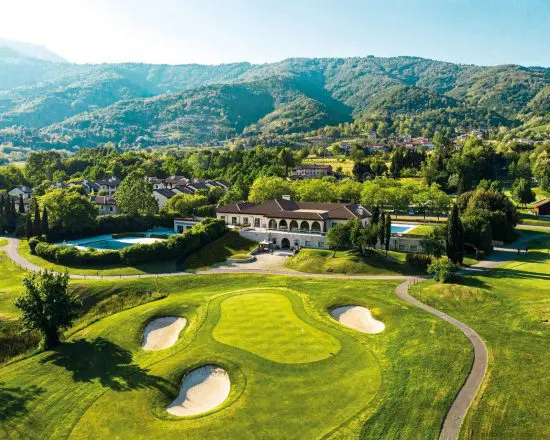 3 nights with breakfast at Foresteria Golf Club Asolo and one green fees per person (Asolo Golf Club)