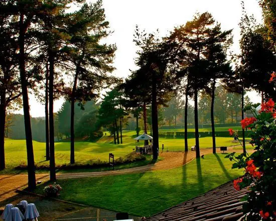 7 Nuits au Golf Hotel La Pinetina avec petit déjeuner et 3 green-fees par personne (GC La Pinetina, Carimate et Monticello)