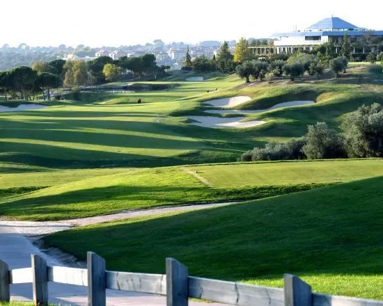 5 notti con prima colazione al Soho Boutique Congreso, inclusi 2 Green Fees a persona al Centro Nacional de Golf e al Golf Santander