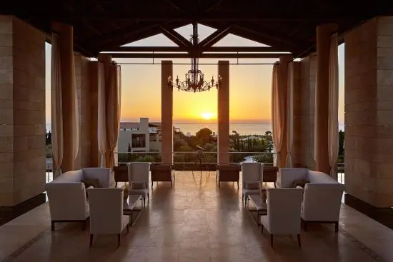 7 nuits à The Romanos, a Luxury Collection Resort, avec petit-déjeuner et 3 Green Fees (terrains de golf de Costa Navarino)