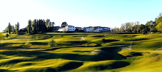 7 Übernachtungen mit Frühstück im Mercure Biarritz Centre Plaza und 4 Green Fees pro Person (1x Chiberta Golf, 1x Biarritz Le Phare, 2x Golf D'Arcangues)