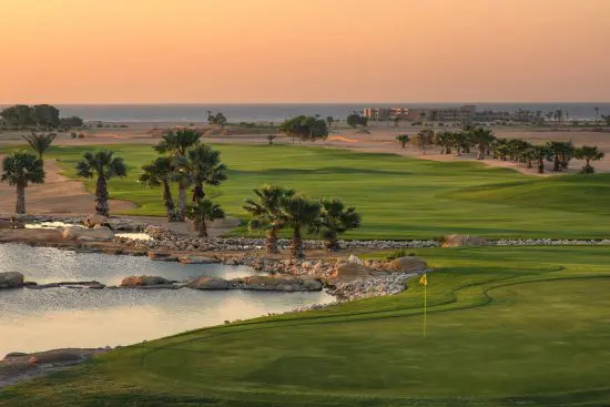 7 nights half board at Kempinski Hotel Soma Bay and 3 green fees per person (2x GC Madinat Makadi y 1x GC The Cascasdes & Country Club)