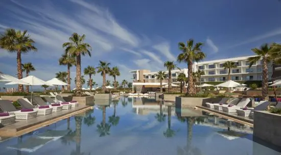 14 nights at the Hyatt Place Taghazout Bay with half board and 5 green fees (GC Tazegzout 2x, Soleil, L Ocean and Les Dunes)