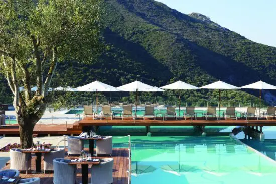 5 nights with breakfast at Atlantica Grand Mediterraneo Resort incl. 3 Green Fees (Corfu Golf Club)