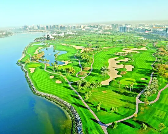 7 Übernachtungen mit Frühstück im Hyatt Regency Dubai Creek Heights inklusive 3 Green Fees im Dubai Creek Golf & Yacht Club, Dubai Hills Golf Club & The Montgomerie Dubai Golf Club