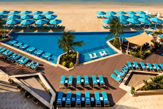 10 nuits avec petit-déjeuner au The Retreat Palm Dubai MGallery by Sofitel, y compris 4 Green Fees par personne au Els Club Dubai, Arabian Ranches Golf Club, Emirates Golf Club et Jumeirah Golf Estates.