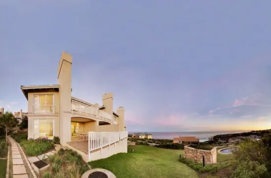 7 noches en Pinnacle Point Beach and Golf Resort y 3 Green fees por persona (2x Pinnacle Point Estate & 1x Fancourt GC)