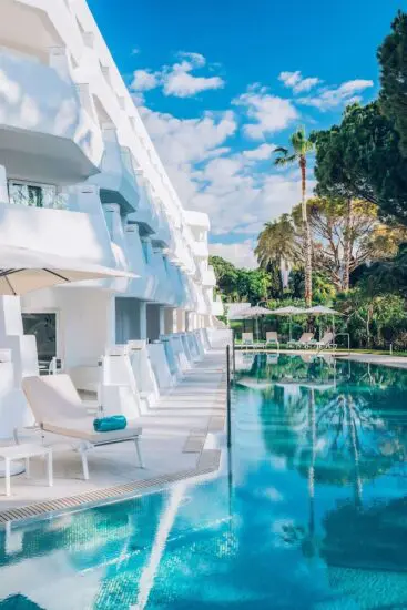 7 nuits avec petit-déjeuner à l'hôtel Iberostar Selection Marbella Coral Beach, y compris 3 green fees par personne (Los Naranjos GC, La Quinta GC et El Paraíso GC)
