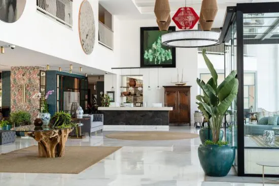5 notti con prima colazione all'Hotel Fariones, inclusi 2 green fee a persona (Lanzarote Golf e Costa Teguise Golf)