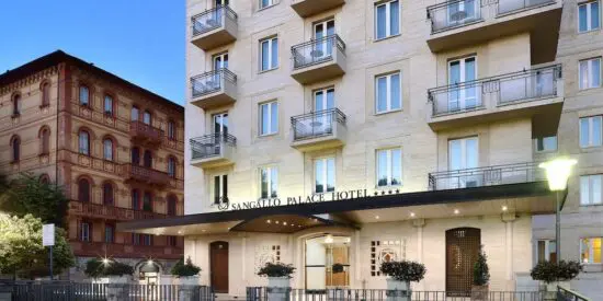 7 nights with breakfast included at Hotel Sangallo Palace and 3 green fees per person (2x Golf Club Perugia and Antognolla Golf)