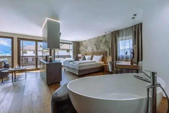 4 nights at Ansitz Rungghof, with half board and 2 green fees