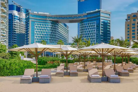 7 nights at the NH Collection Dubai The Palm, with breakfast, private airport transfers and 4 green fees