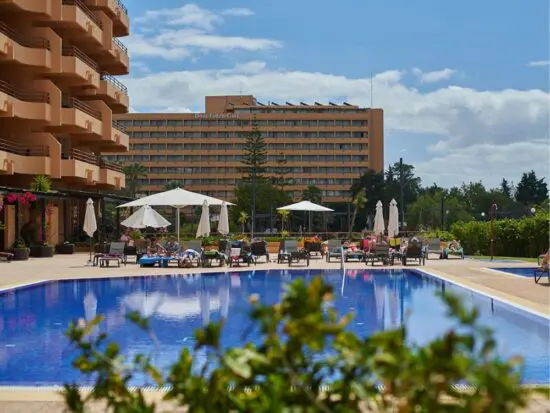 7 nuits au Dom Pedro Portobelo Apartment Hotel & Golf avec petit-déjeuner et 3 green fees