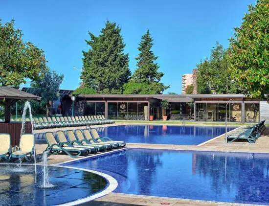7 nights at Dom Pedro Vilamoura with breakfast and 3 green fees