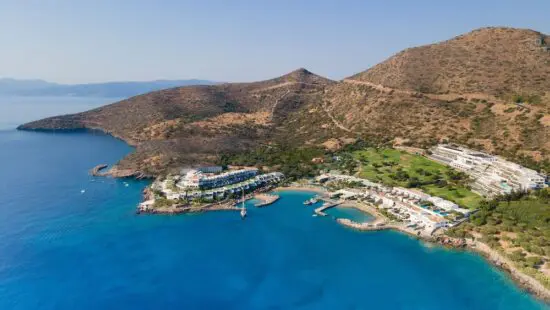 7 Nächte im Golf Hotel Porto Elounda Golf & Spa Resort mit Halbpension und 3 Greenfees