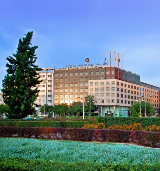 3 noches en el SH Valencia Palace con desayuno y 2 green fees