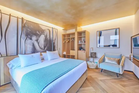3 noches con desayuno en Sa Creu Nova Petit Palais Art & Spa incluido un Green fee por persona (Golf Son Antem)