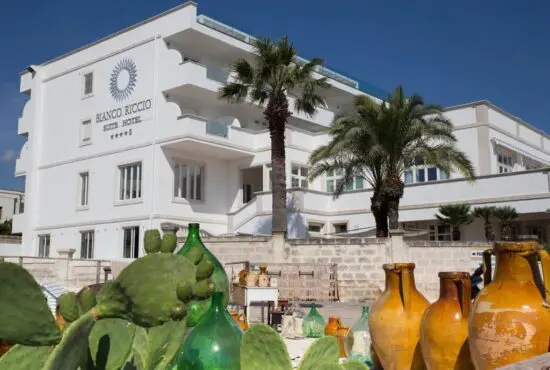 4 nights at Bianco Riccio Suite Hotel with breakfast and 1 Green Fee (San Domenico Golf Club)