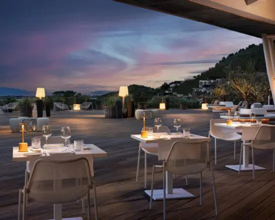 7 Übernachtungen mit Frühstück im Argentario Golf & Wellness Resort und 3 Green Fees pro Person (Argentario und Saturnia Golf Club).