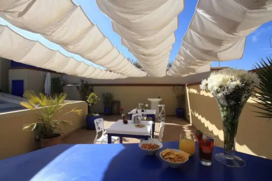 7 Nächte im Riad Infinity Sea mit Frühstück, 3 Greenfee und Dinner Show
