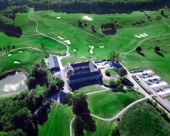 7 noches con desayuno en Quartier Latin incluidos 3 Green fees por persona (2x Five Nations Golf Club y 1x Golf de Durbuy)