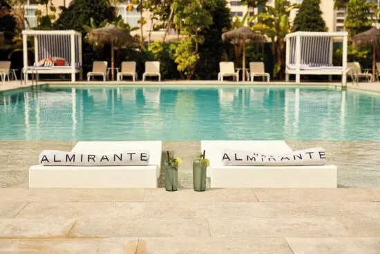 7 notti all'Hotel Almirante, con colazione, 3 green fee