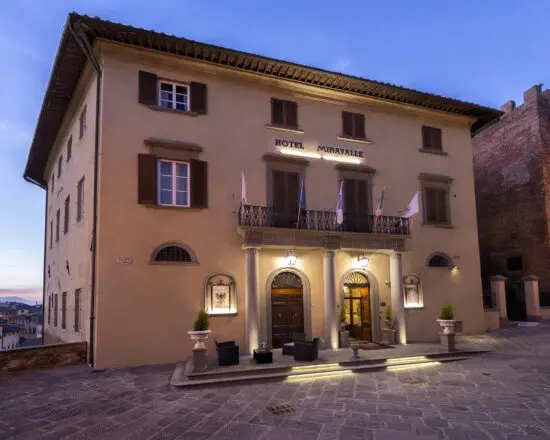 3 nights at Hotel Miravalle San Miniato with breakfast and 1 green fee