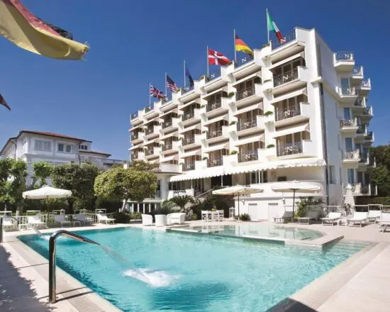 3 Nächte im Hotel Il Negresco und 1 Greenfee je Person (Golf Club Forte dei Marmi)