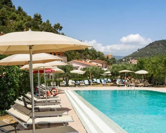 6 Übernachtungen im Castellaro Golf Resort mit unbegrenztem Golfspiel