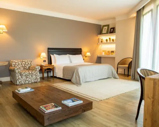 4 noches en el Hotel Touring con desayuno y 1 green fee