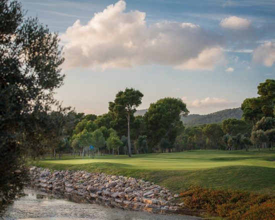 7 nights in Universal Hotel Laguna with breakfast, includes 3 green fees per person (1x Pula Golf, 1x Son Servera Golf Club, 1x Cañamel Golf)