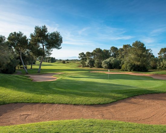 7 nuits au Marriott's Club Son Antem, y compris 3 green fees (Golf Son Antem) et une visite de vignobles majorquins