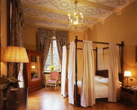 8 nuits avec petit-déjeuner à l'hôtel Sina Villa Matilde et 4 green fees par personne (GC Biella, Cavaglia, Golf Club Torino la Mandria et le Royal Park & Country Club I Roveri).