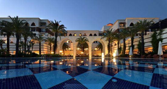 7 notti nell'hotel Kempinski all-inclusive con 4 green fee a persona all'Antalya Golf Club (2 x Pasha, 2 x Sultan)
