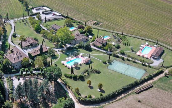 3 Nächte im Monsignor della Casa Country Resort & Spa Tuscany und 1 Greenfee je Person (Golf Club Le Pavoniere)