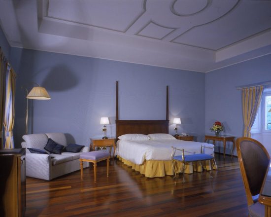 5 noches con desayuno en el Hotel Sina Villa Matilde y 2 green fees por persona (GC Biella y Golf Club Cavaglia)