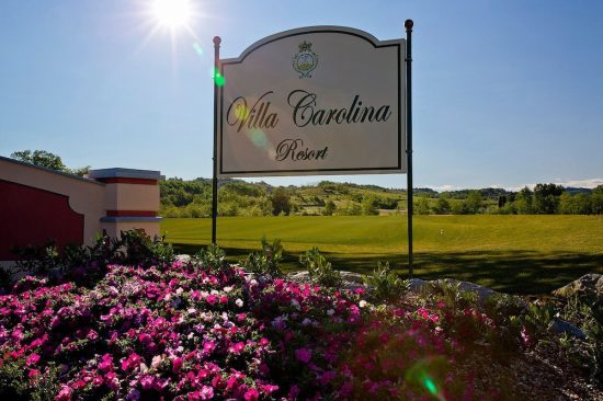 7 Nuits au Villa Carolina Resort avec petit déjeuner et 3 green-fees par personne (GC Villa Carolina, GC Colline del Gavi et GC Valcurone)