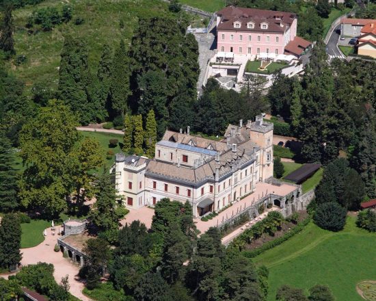 7 nuits à l'hôtel Castello Dal Pozzo avec petit-déjeuner et 3 green fees par personne (1xGolf Club Bogogno & 2x Des Iles Borromees) Plus 1 dîner dans un restaurant de notre programme culinaire.