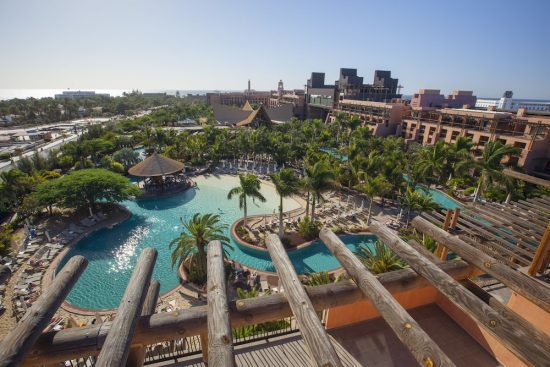 7 notti al Lopesan Baobab Resort con colazione inclusa e 5 green fee (GC Maspalomas x2, Meloneras, Anfi Tauro e Salobre)