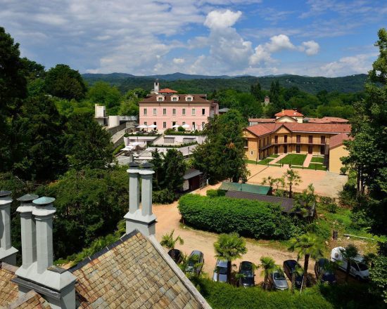 8 Nächte im Hotel Castello Dal Pozzo - Palazzo mit Frühstück und 4 Greenfee je Person (Golfclub Bogogno, Dei Laghi, Des Iles Borromees und Castelconturbia)