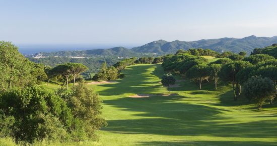 4 Übernachtungen im Alàbriga Hotel & Home Suites mit Frühstück und 3 Green Fee pro Person (3x Club Golf d'Aro)