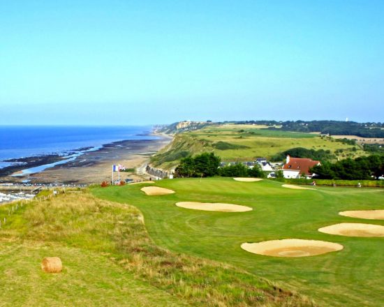 5 nights at Mercure Omaha Beach Hotel with breakfast and 3 Green Fees per person (3x Golf Omaha Beach)