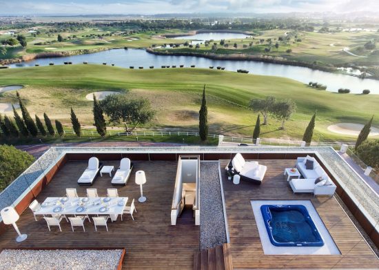 7 nights at Anantara Vilamoura with breakfast and 4 Green Fees (Dom Pedro: 1x Old, 1x Millennium, 1x Victoria, 1x Pinhal)