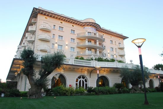 3 nights including breakfast at Palace Hotel & 1 GreenFee per person (Adriatic Golf Club Cervia)