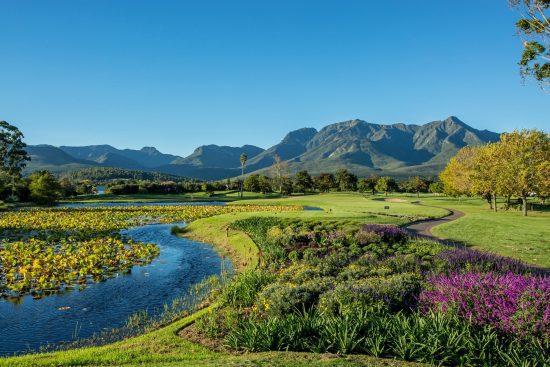 7 nights with breakfast at Fancourt Hotel incl. 7 Green Fees per person (Outeniqua & Montagu Golf Courses)