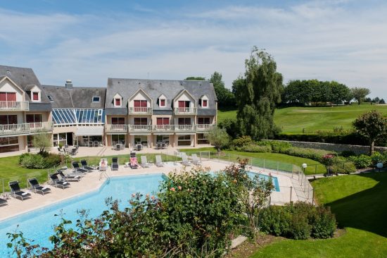 3 Übernachtungen im Mercure Omaha Beach Hotel mit Frühstück und 2 Green Fees pro Person (2x Golf Omaha Beach)