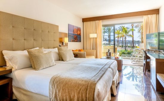 5 nights in VIVA Golf Adults Only 18+ with half board and 2 green fees (GC Alcanada)