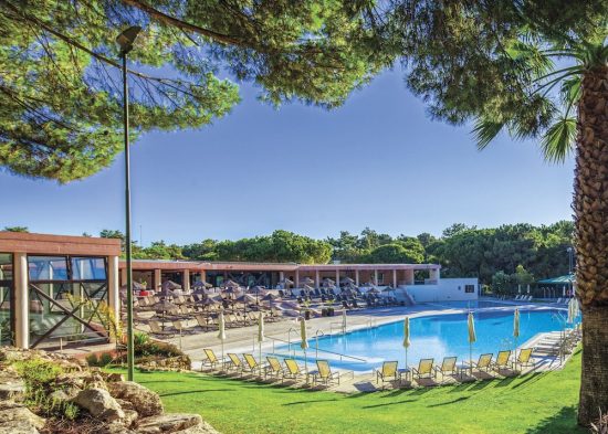 5 nights at Vilar do Golf Resort with 2 green fees per person (GC Quinta do Lago)
