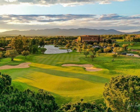 7 Übernachtungen mit Frühstück im Hotel Perelada Wine Spa & Golf inklusive 3 Green Fees pro Person (Golf Perelada)