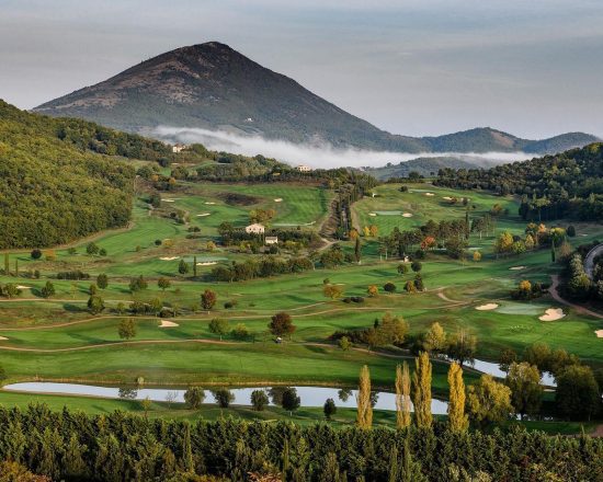 7 Übernachtungen mit Frühstück im SINA Brufani und 3 Green Fees pro Person (Golf Club Perugia und Antognolla)